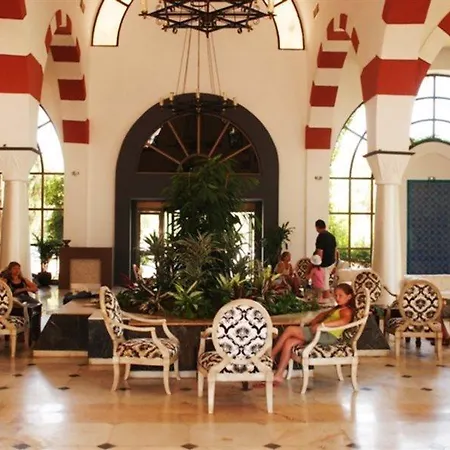 Club Maxima Kusadası
